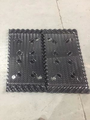 Tháp giải nhiệt phân phối nước nóng Vật liệu nạp vào Phương tiện dòng chảy chéo Bộ khử trôi PVC