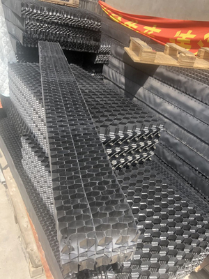 Các thành phần tháp giải nhiệt bằng nhựa PVC di động tổ ong màu đen