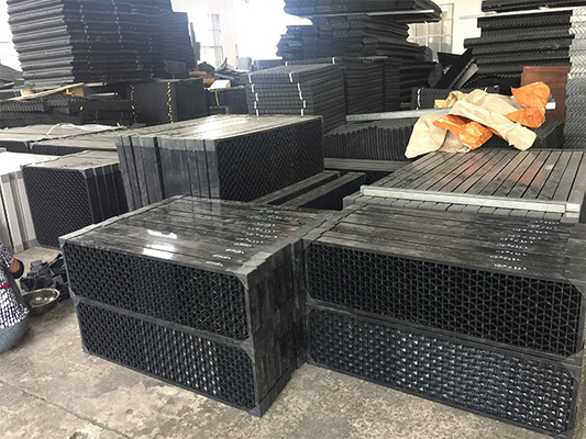 Tháp giải nhiệt PVC Air Inlet Louver Cooling Tower Chiều rộng 2400mm Chiều sâu 85mm